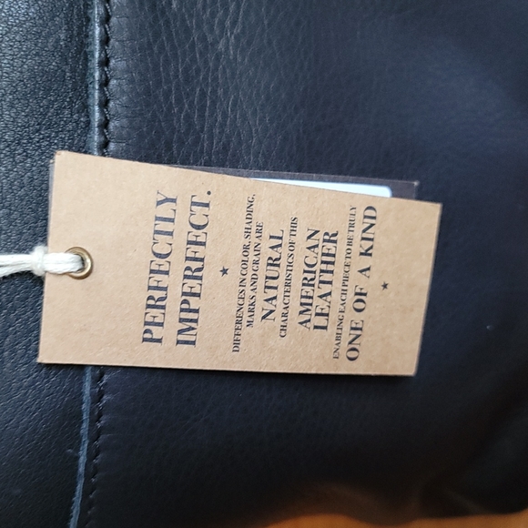 AMERICAN LEATHER CO. Black Carrie Dome Satchel - Picture 7 of 10